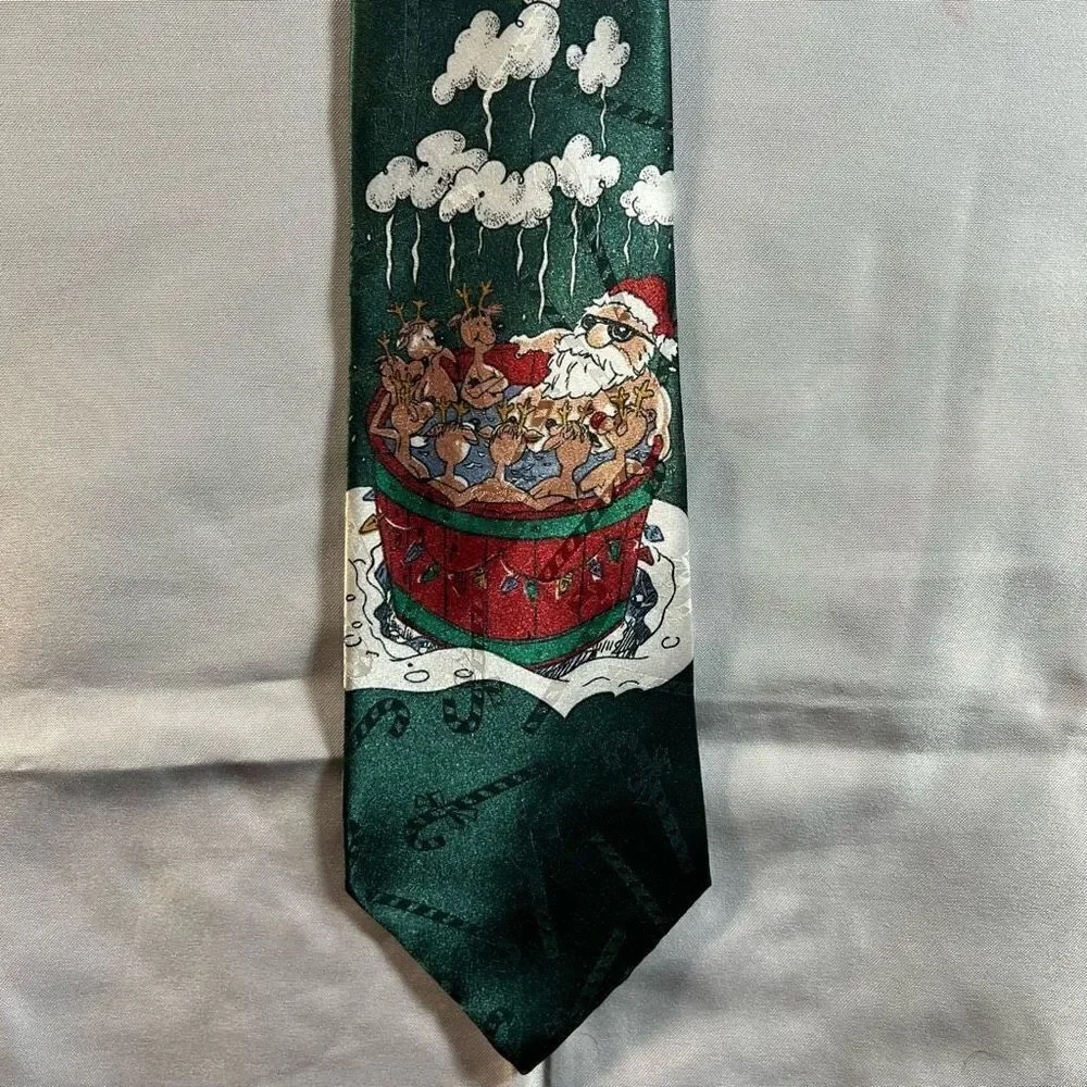 Vintage Yulie Tie Greetings Santa Hot Tub Tie